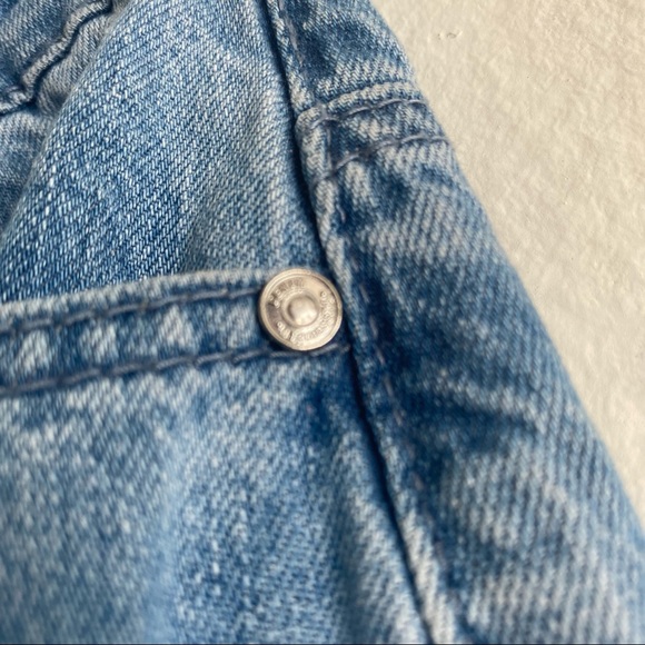 wash riot high rise ripped mom rigid jean - Picture 10 of 11